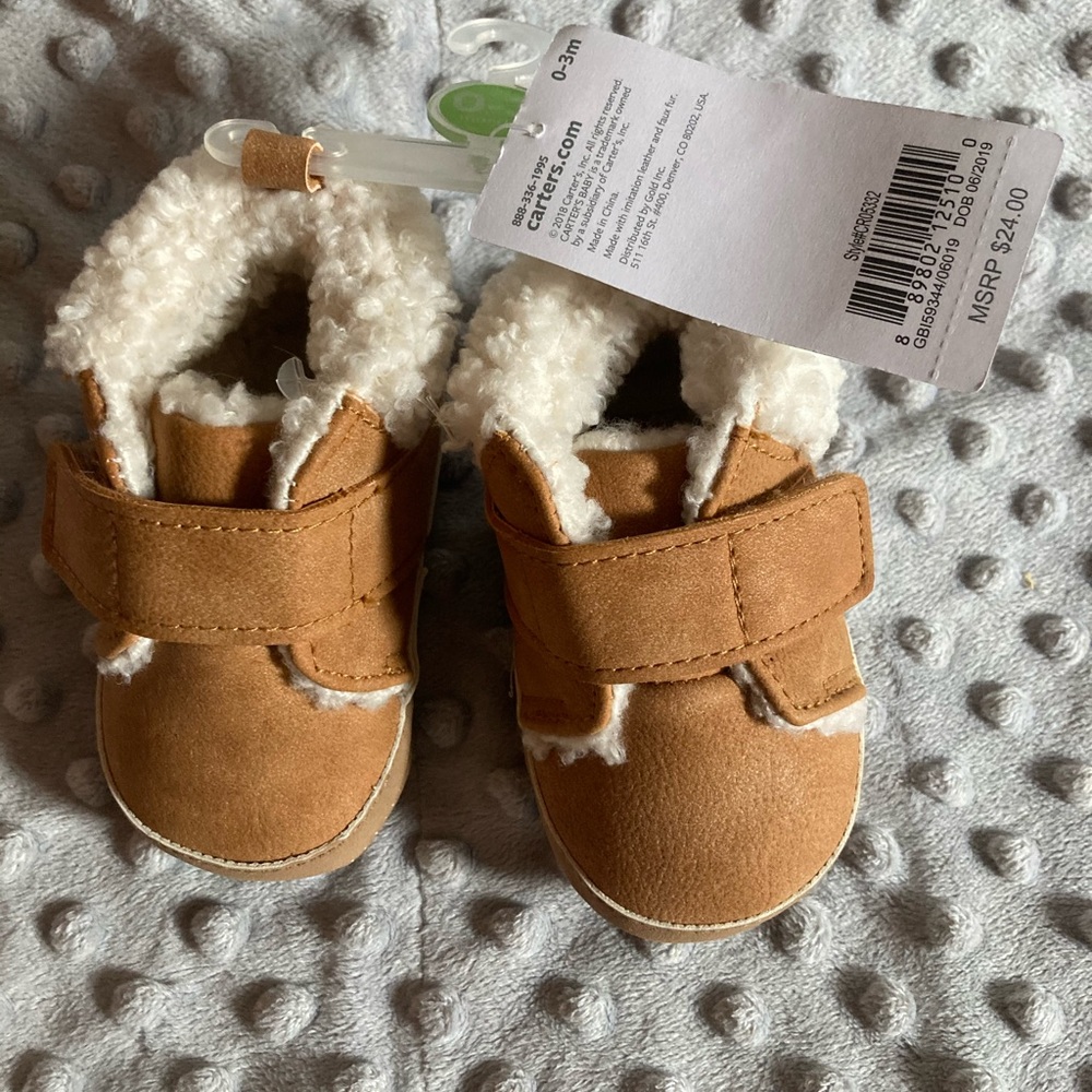 Carter’s winter boots brand new